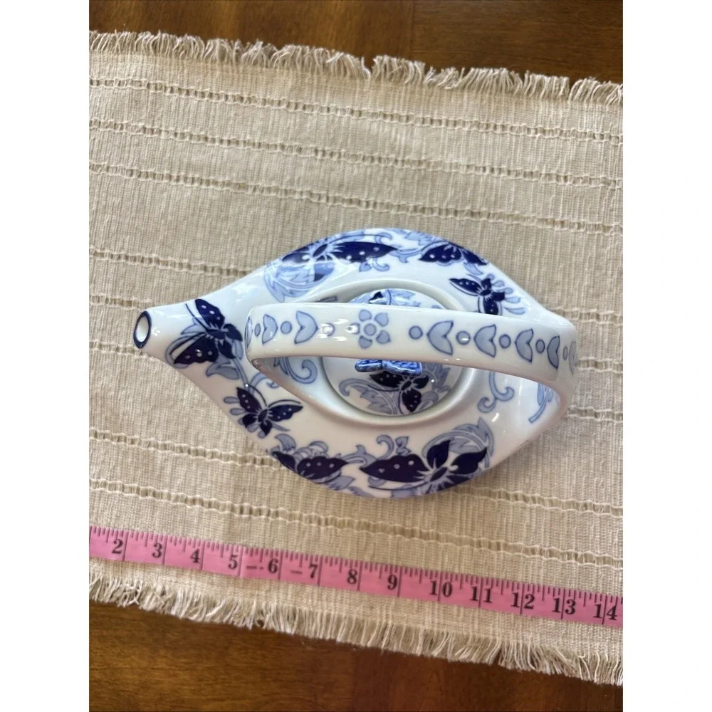 PORCELAIN TEA POT, BLUE AND WHITE BUTTERFLIES MADE FOR PIER 1 - Picture 3 of 8